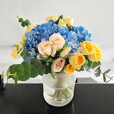 Hydrangea & Spray Rose Arrangement in Vase